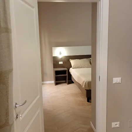 בית הארחה Garibaldi Boutique & 3*